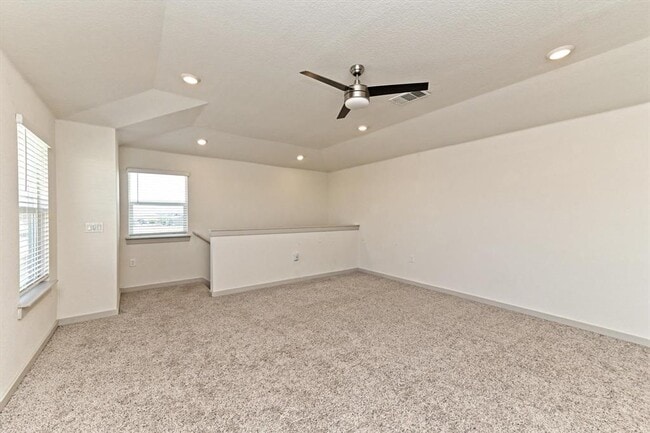 Building Photo - 13700 Lubeck Dr