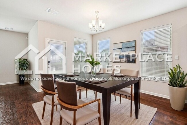 Building Photo - 905 Lakeshore Vlg Pt