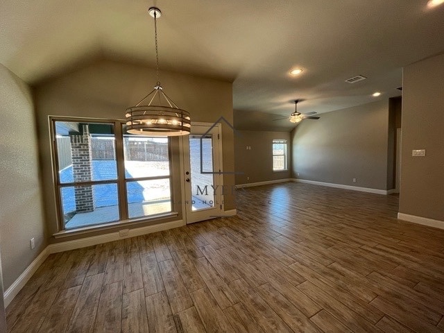 Building Photo - 1412 Town Creek Cir