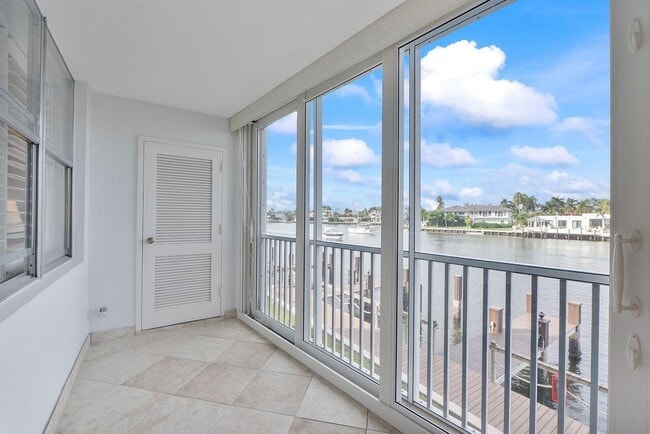 Building Photo - 3310 S Ocean Blvd