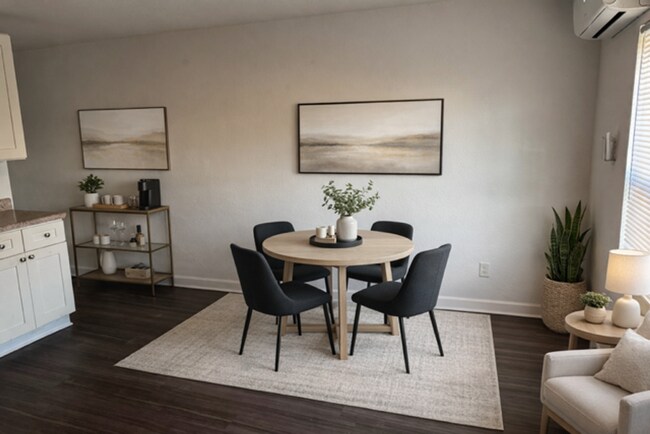 Building Photo - 1116 W 39th St