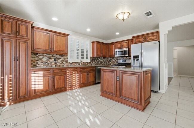 Building Photo - 8221 Tone St