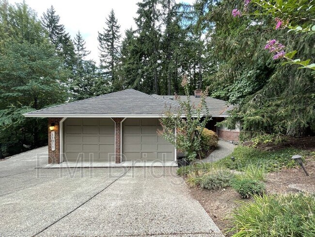 Building Photo - 11011 S Southridge Dr