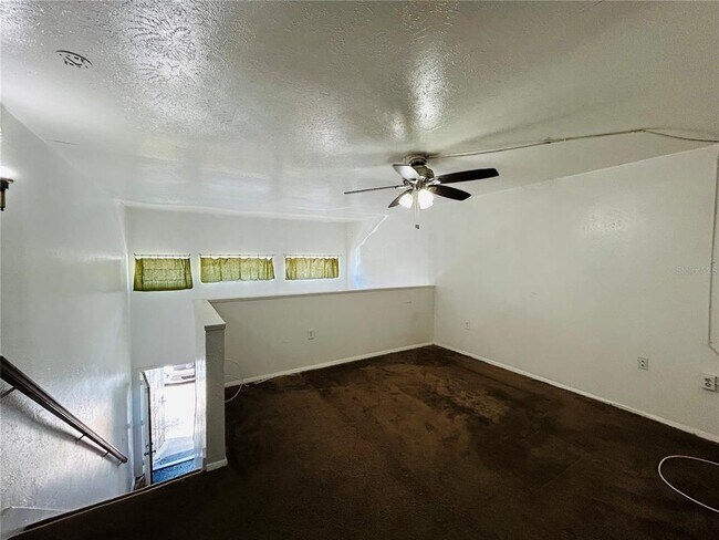 Building Photo - 3912 Crayrich Cir