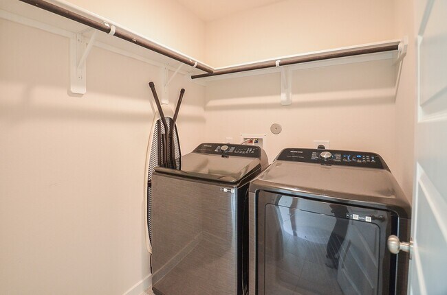 Building Photo - 7222 Allendale Arbor Ct
