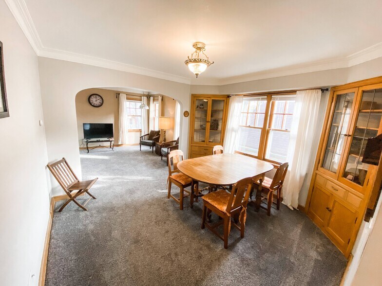 Building Photo - 2645 N 69th St