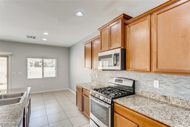 Building Photo - 6828 Majestic Palm Dr