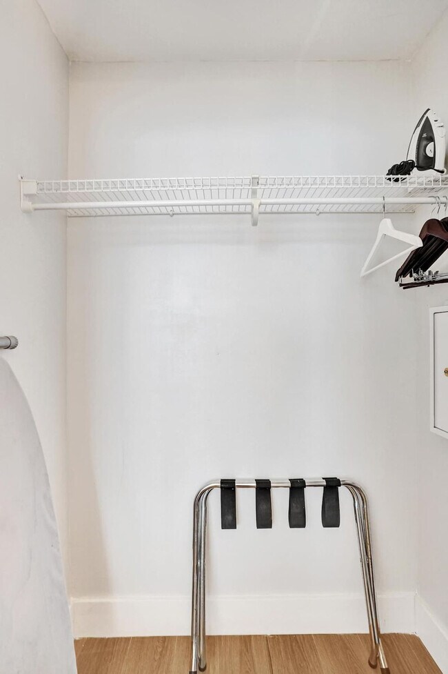 Building Photo - 2889 McFarlane Rd