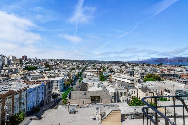 Building Photo - 2701 Van Ness Ave