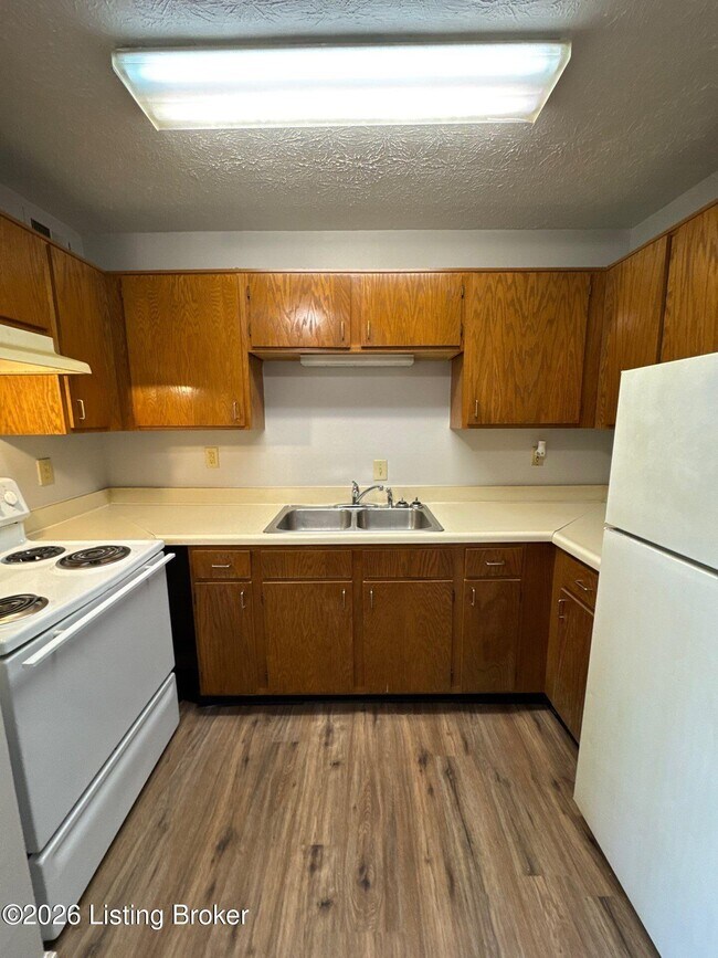 Building Photo - 4103 Blue Lick Ct