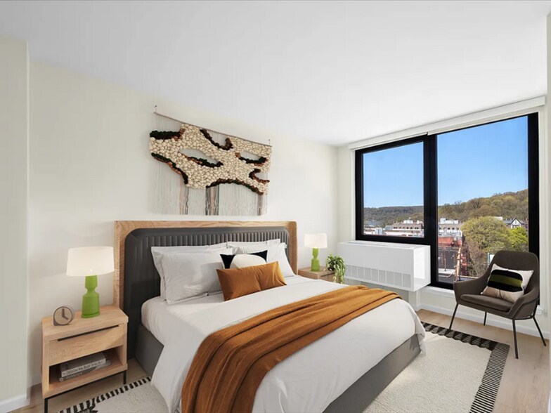 Building Photo - 4778 Broadway