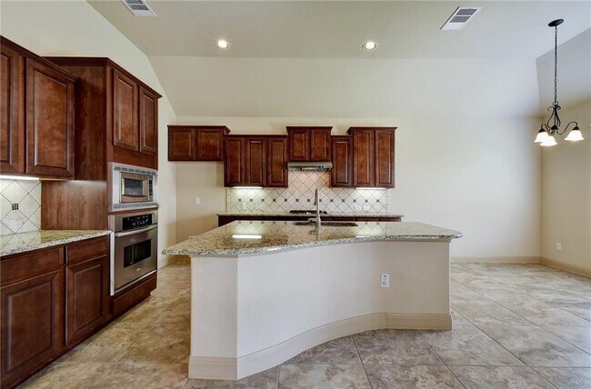 Building Photo - 645 Clear Springs Hollow
