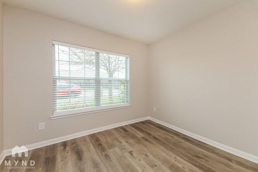 Building Photo - 1014 Cottonwood Trail