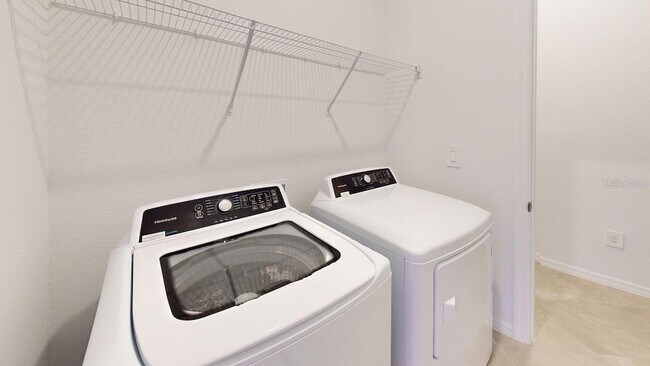 Building Photo - 1548 Saddlewood Cir