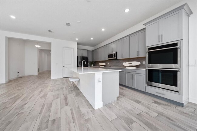 Building Photo - 7687 Bowery Dr