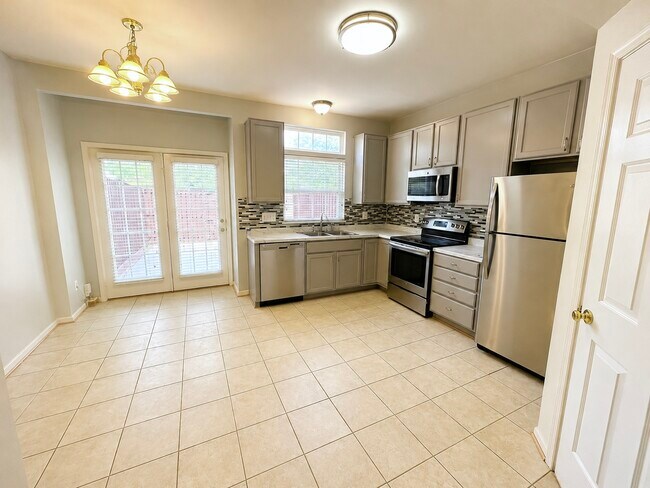 Building Photo - 6731 Stone Maple Terrace