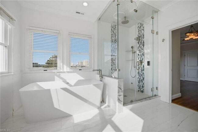 Building Photo - 508 Virginia Dare Dr