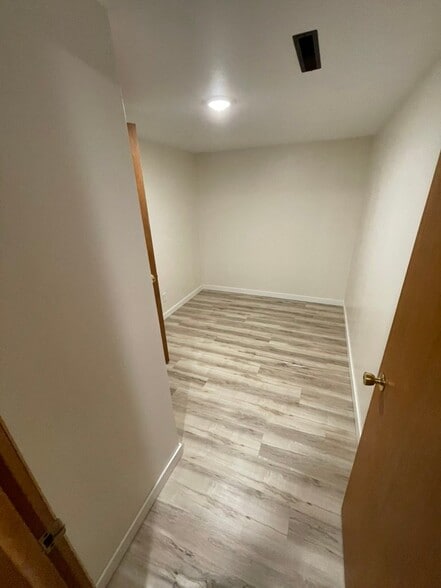 Building Photo - 2933 Leslie Ln