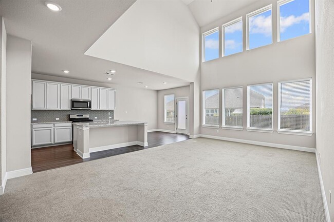 Building Photo - 187 Glass Mountains Wy