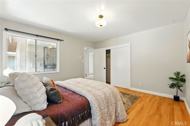 Building Photo - 413 E Bradrick Dr