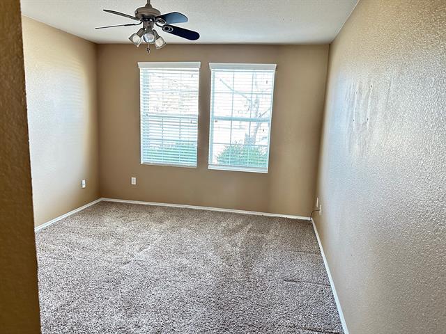 Building Photo - 590 Arthur Dr