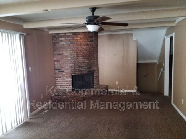 Building Photo - 10013 N Harrison Dr