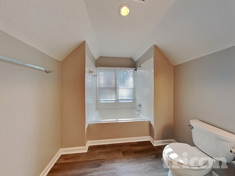 Building Photo - 1182 Plunkett Way