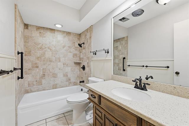 Building Photo - 2505 Oak Manor Ct