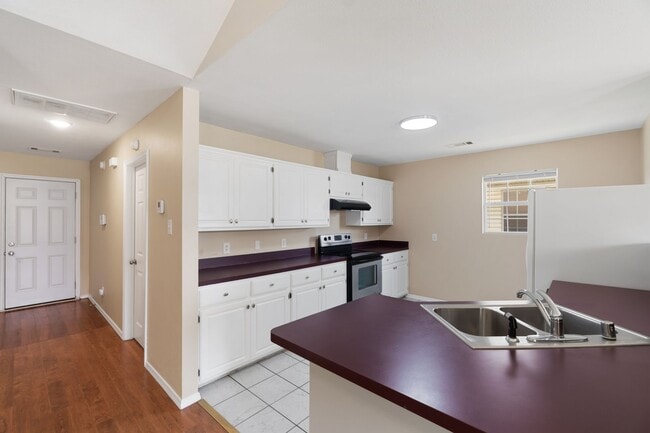 Building Photo - 4219 Young St