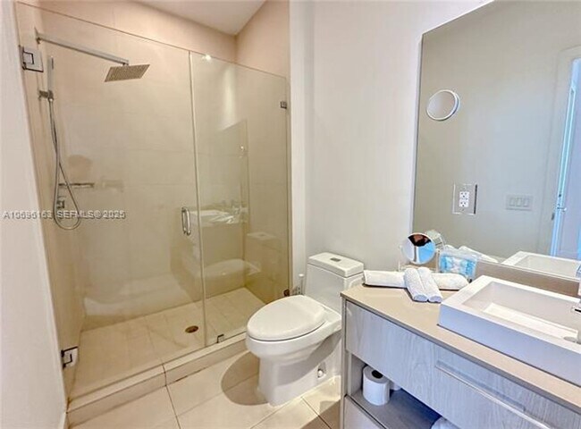 Building Photo - 4111 S Ocean Dr