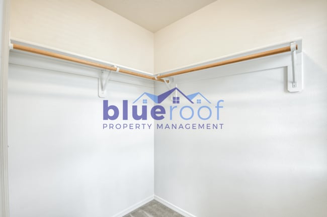 Building Photo - 17064 SW Rockridge Ct