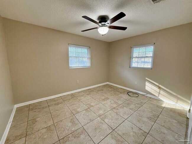 Building Photo - 540 El Matador Trail