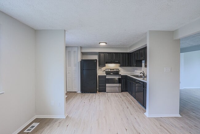 Building Photo - 426 Mystic View Turn