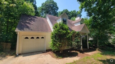 Building Photo - 3 Bed, 2.5 Bath Home in Simpsonville is Av...
