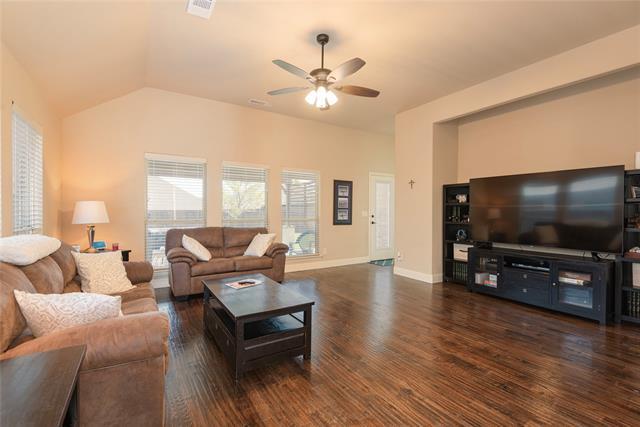 Building Photo - 713 Glendale Dr