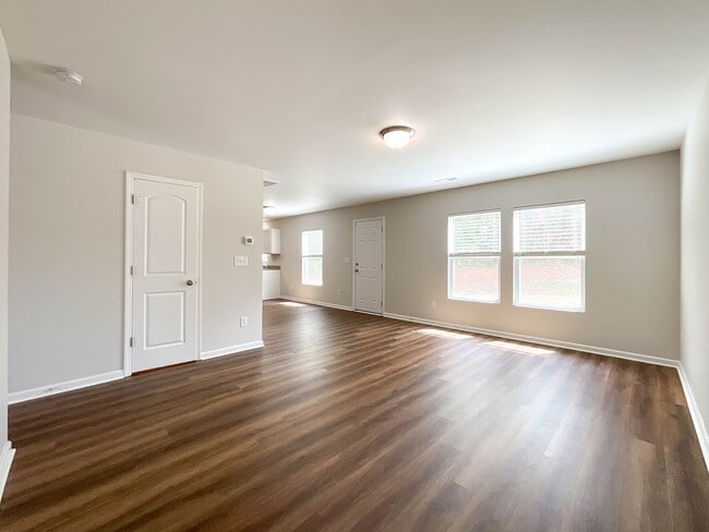 Building Photo - 337 Jared Steele Ln