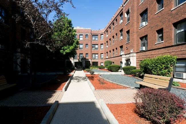 Building Photo - 2739 N Mildred Ave