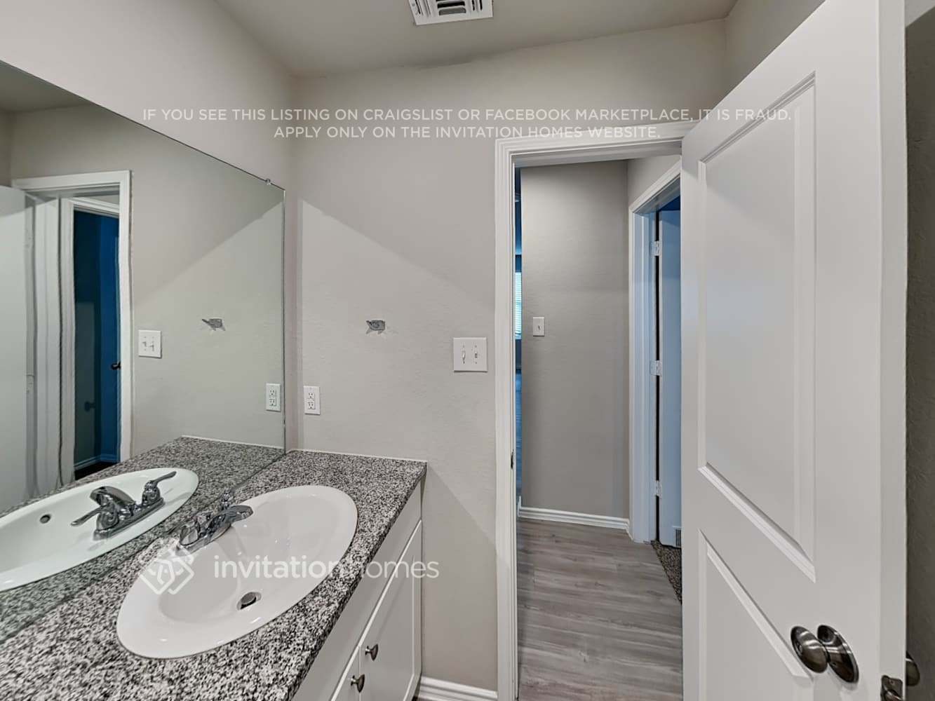 Building Photo - 7218 Avila Vis