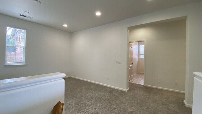 Building Photo - Mountain House Home Spacious 4 Bedroom, 3.5 Bath Home with Bonus Loft