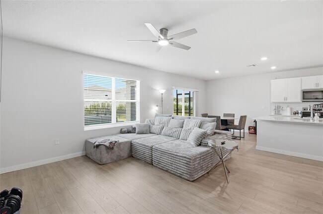 Building Photo - 18114 Wheathouse Pl