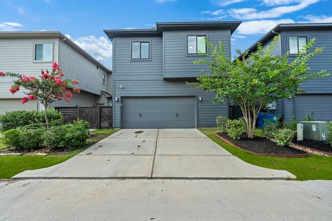 Building Photo - 18507 Parkland Square Pl