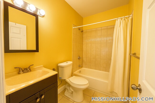 Building Photo - 7 North Ave