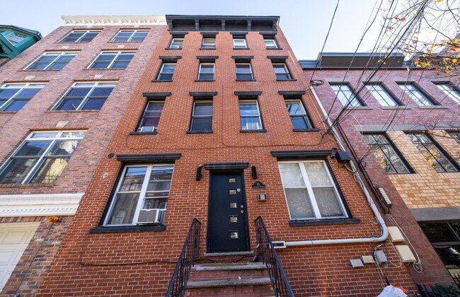 Building Photo - 63 Jefferson St