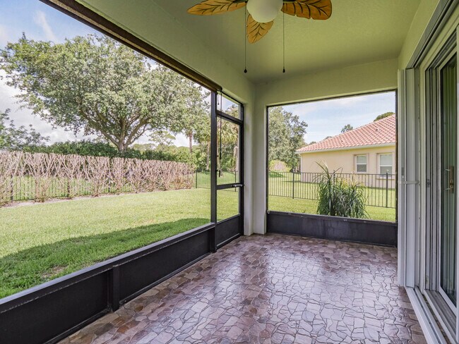 Building Photo - 1821 Berkshire Cir SW
