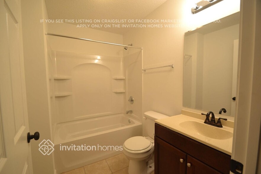 Building Photo - 4268 Vincent St