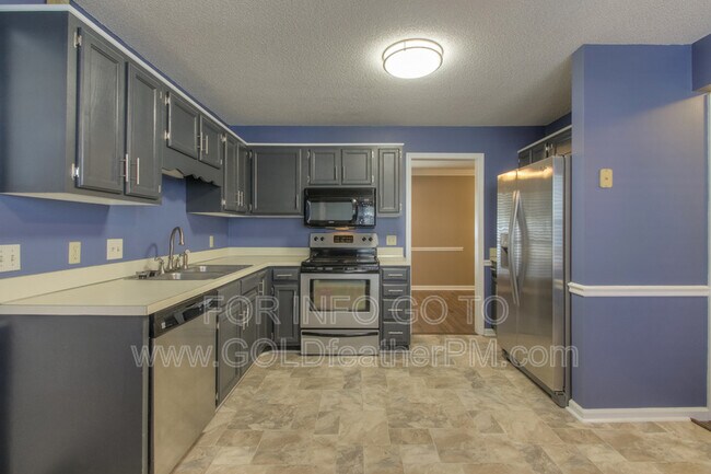 Building Photo - 117 Brenton Ct