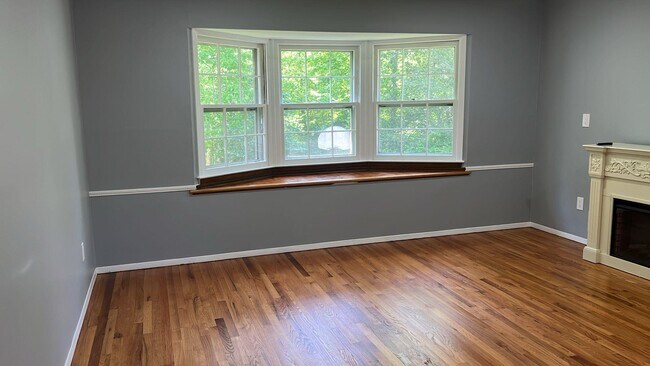 Building Photo - 56 Capral Ln