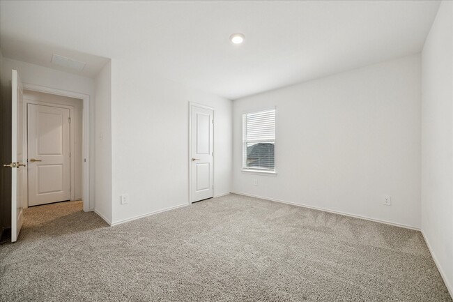 Building Photo - 2938 Bur Lndg Ln