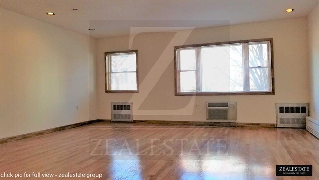 Building Photo - 270 12th St