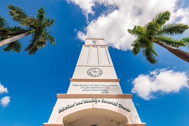 Building Photo - 101 SW 2nd Ave